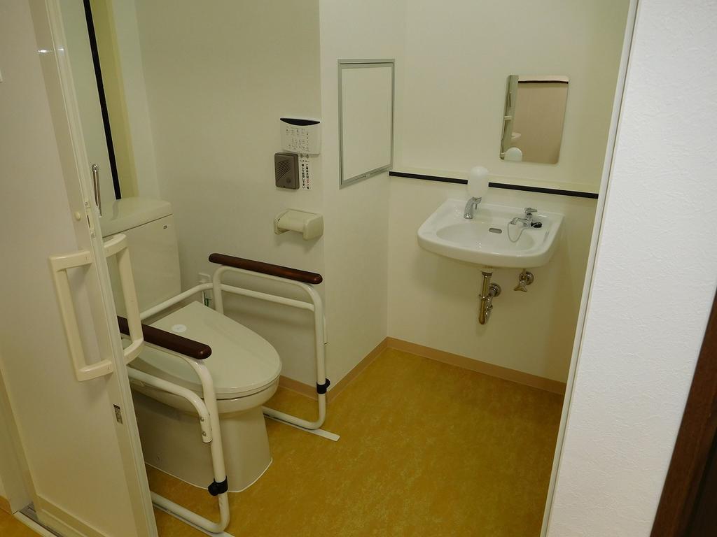 Maxi Alpa Hostel Naha Bagian luar foto