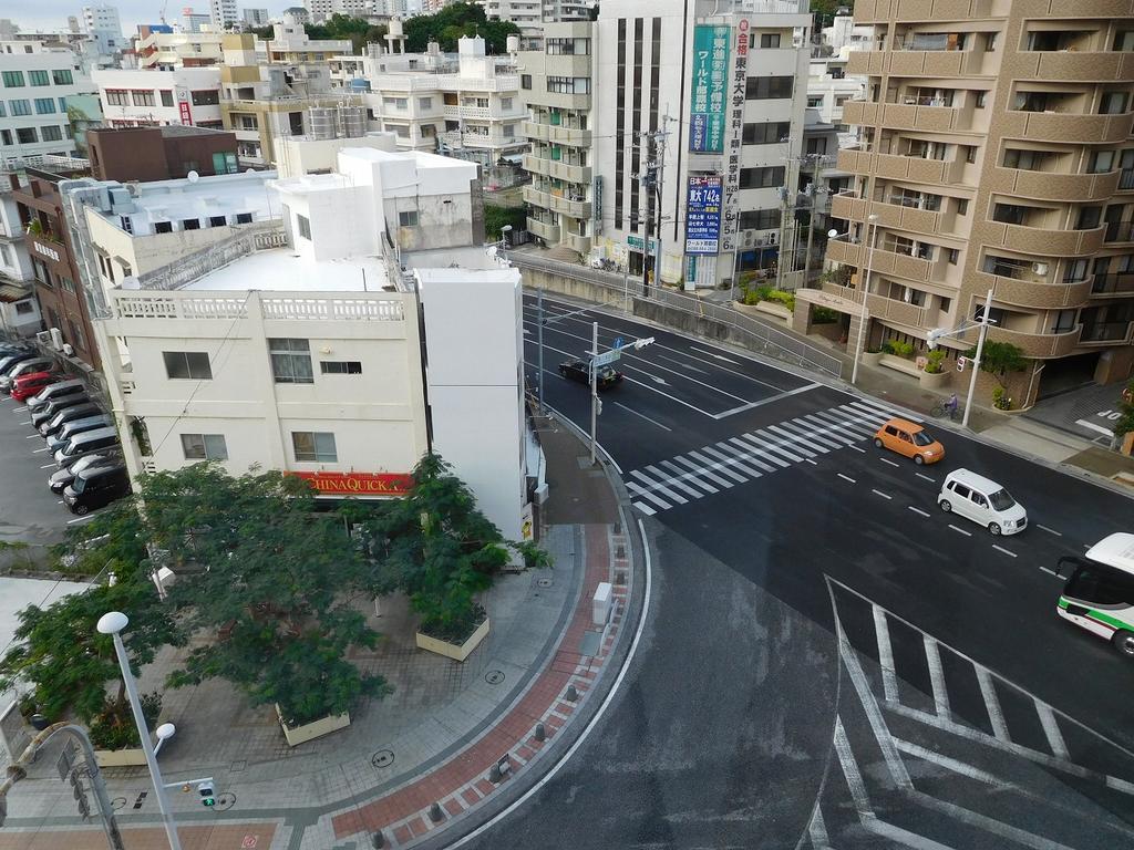 Maxi Alpa Hostel Naha Bagian luar foto