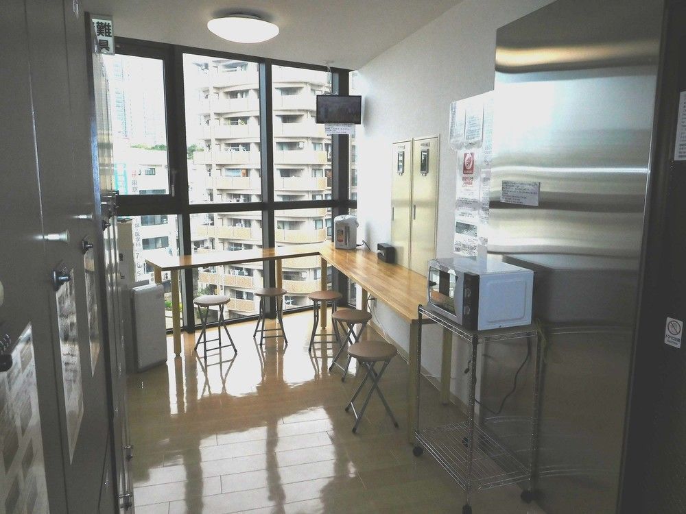 Maxi Alpa Hostel Naha Bagian luar foto