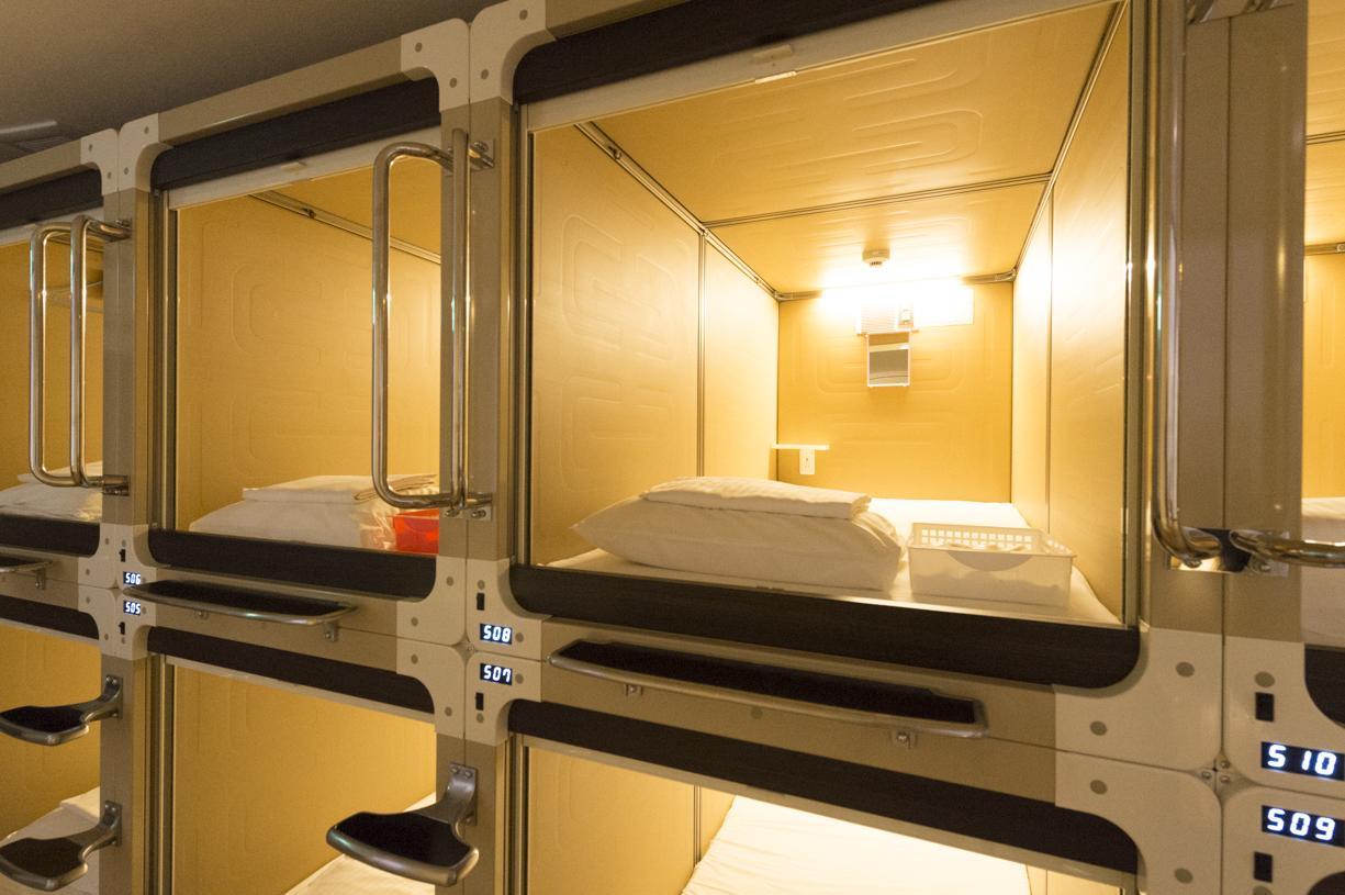 Maxi Alpa Hostel Naha Bagian luar foto